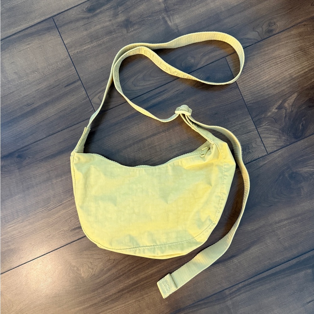 Baggu Small Crescent Bag in Butter